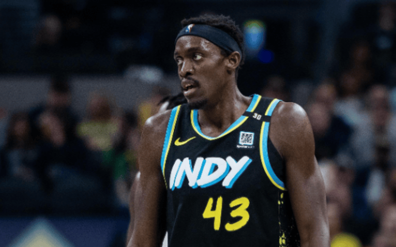 爱游戏体育赛事直播西亚卡姆在TL比赛中持续失利，险胜引发热议！