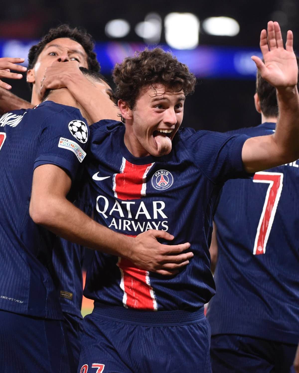 爱游戏体育注册穆古鲁扎连续三场比赛得分超过刷新纪录，法国队不断突破！上演精彩一战的简单介绍