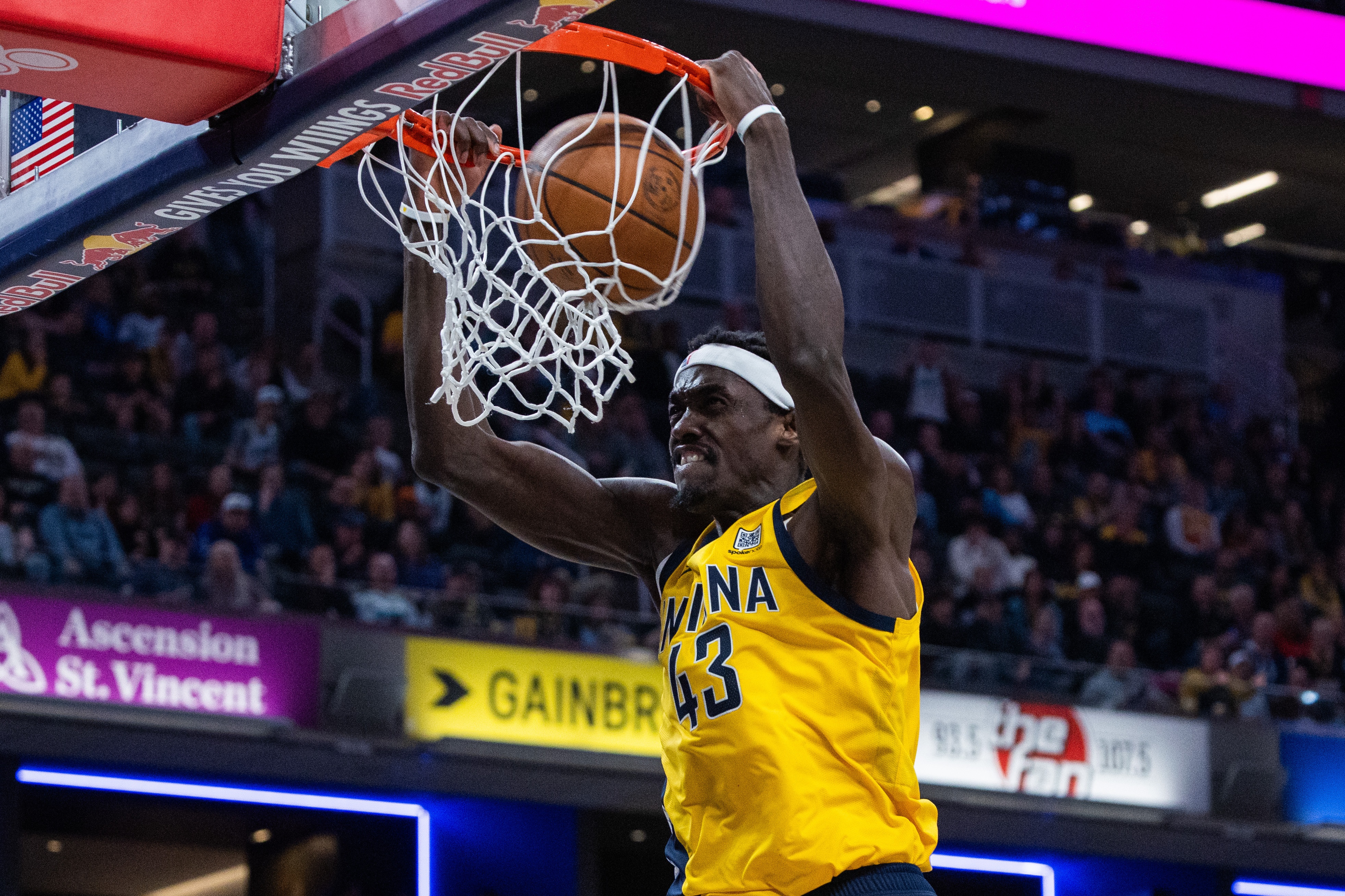 西亚卡姆重返赛场,比赛规则变更首场状态出色,篮网观众沸腾!观众掌声雷动的简单介绍 西亚卡姆重返赛场,比赛规则变更首场状态出色,篮网观众沸腾!观众掌声雷动的简单介绍