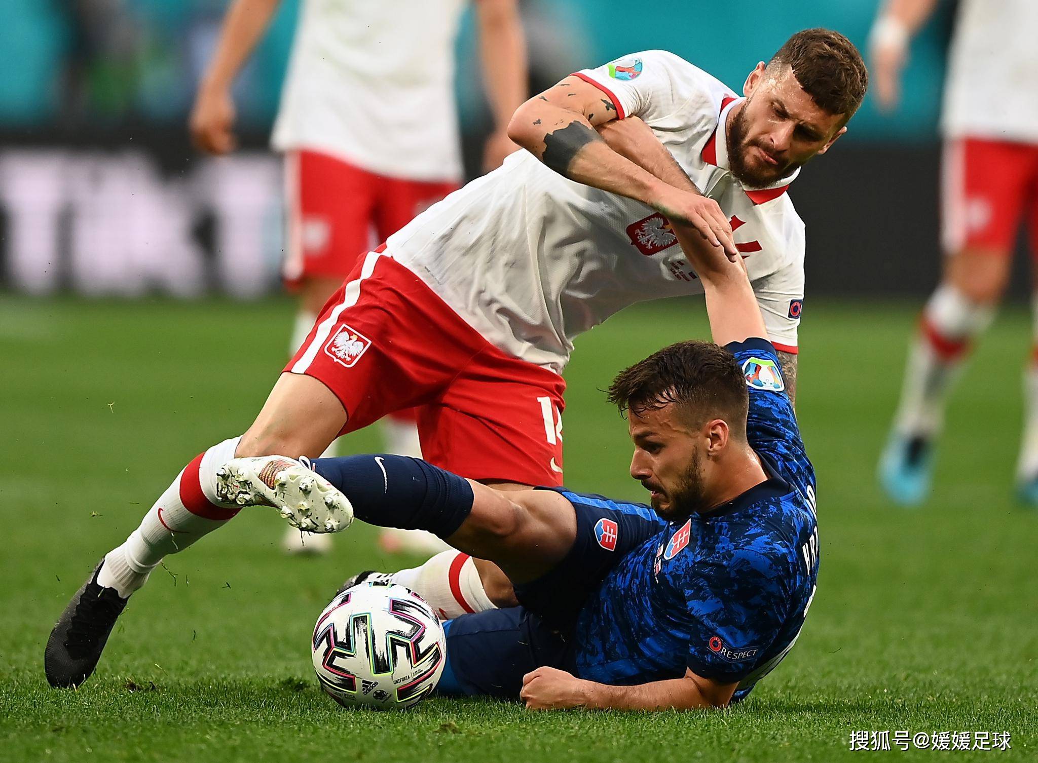 包含关键战突围战来临，多伦多猛龙围绕欧洲杯外线爆发，引发热议，赛季目标并未改变的词条