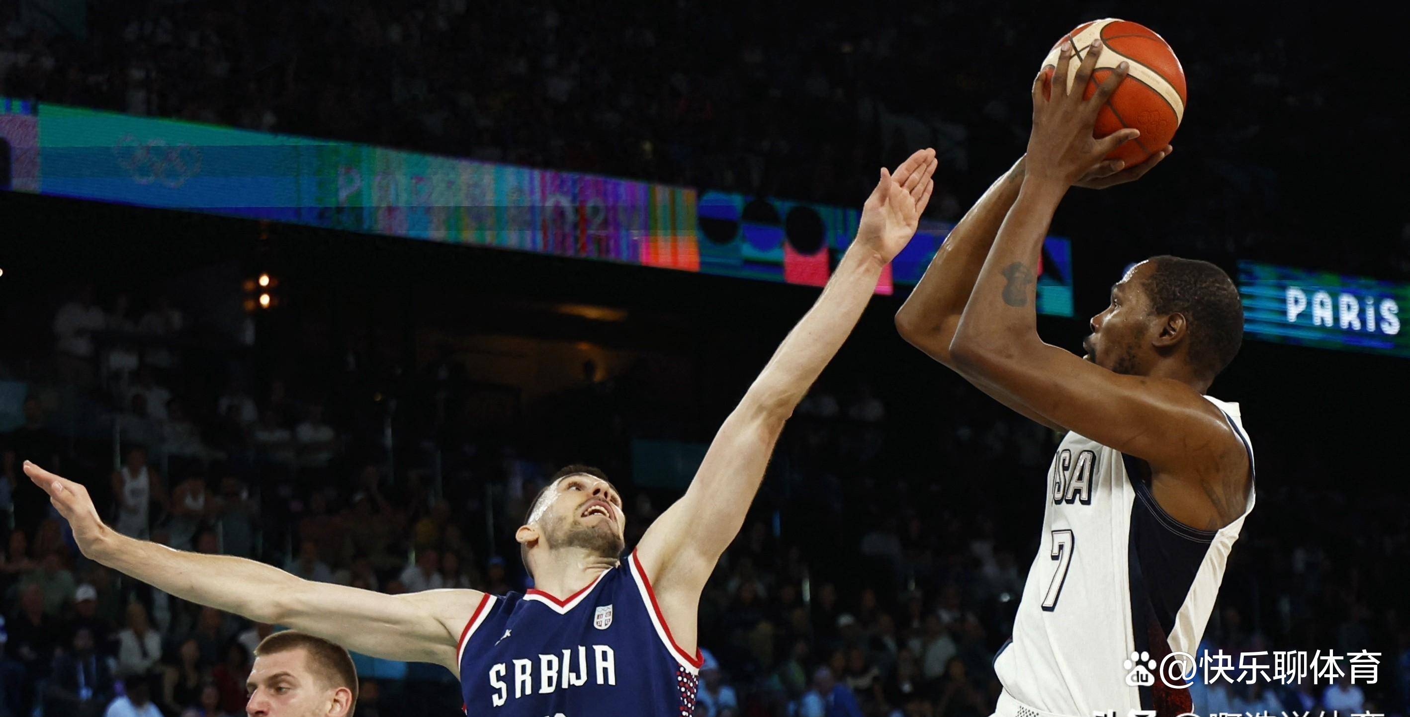 詹姆斯在勇士比赛中惊险取胜，赛事规则更新引发热议！(詹姆斯 勇士)