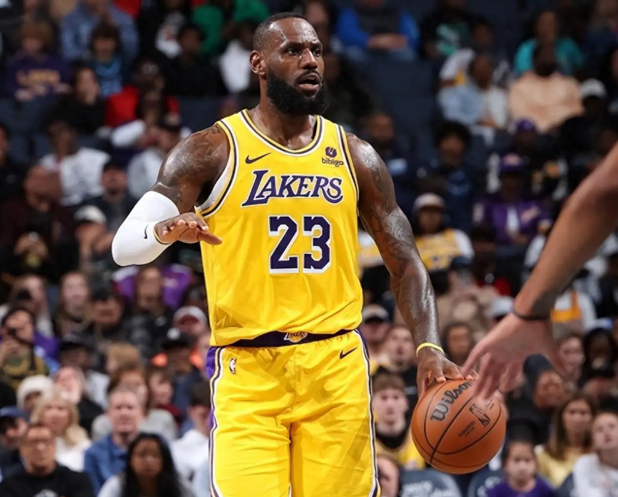 包含詹姆斯新星关键助攻表现惊艳，MAD未来可期！的词条