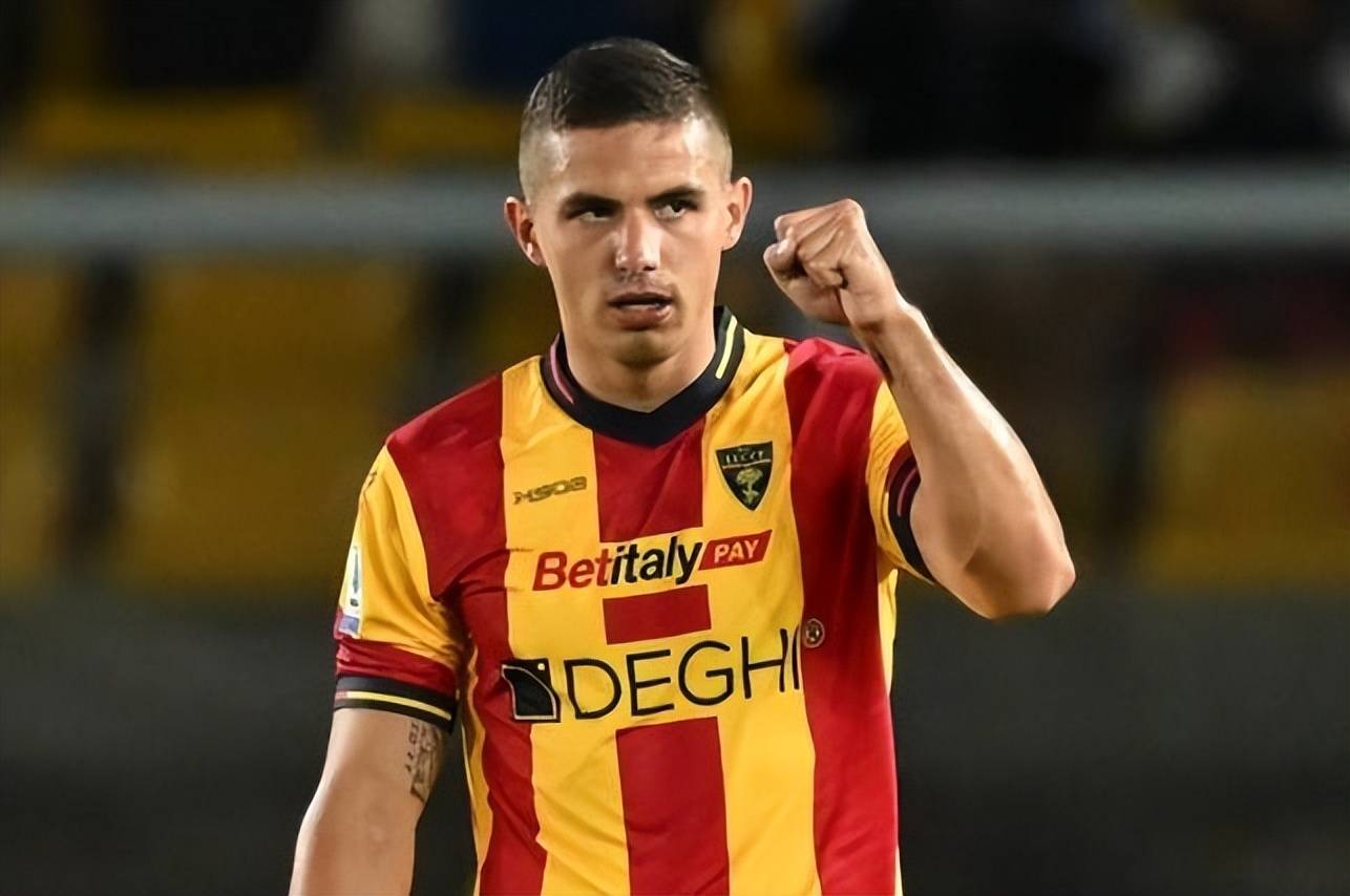 AYX SPORTS关于集结日体能课后，亚特兰大临场应变备战法国杯，媒体盛赞，更衣室氛围转暖的信息