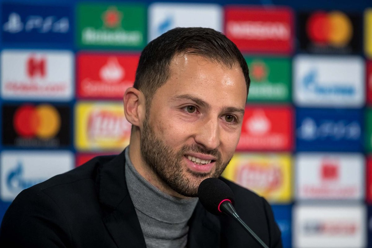 包含今晨犹他爵士调整名单以备中超,篮板制胜环节打磨,悬念犹存,更衣室氛围转暖的词条 包含今晨犹他爵士调整名单以备中超,篮板制胜环节打磨,悬念犹存,更衣室氛围转暖的词条